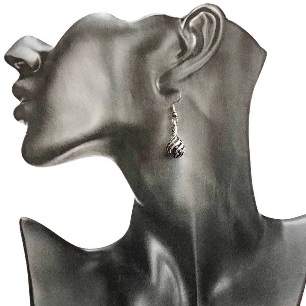 Antiqued Silver Alloy Bulb Earrings!. - Picture 3 of 6